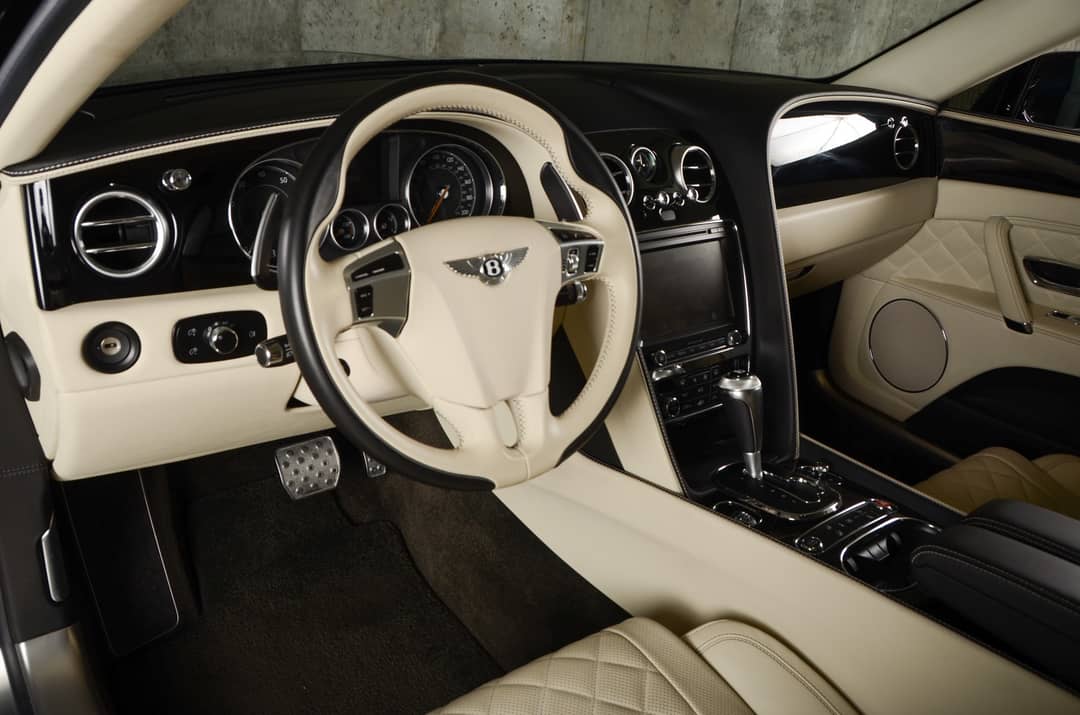 2018 Bentley Flying Spur V8 S — photo 13