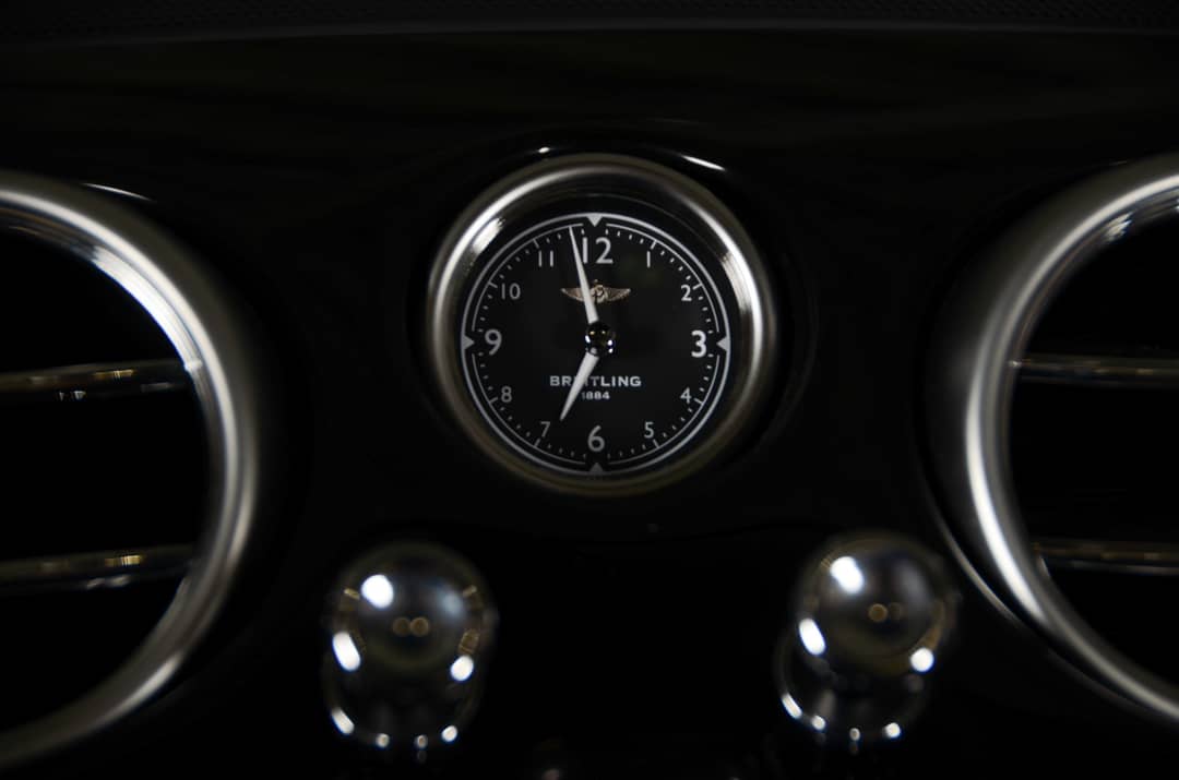 2018 Bentley Flying Spur V8 S — photo 19