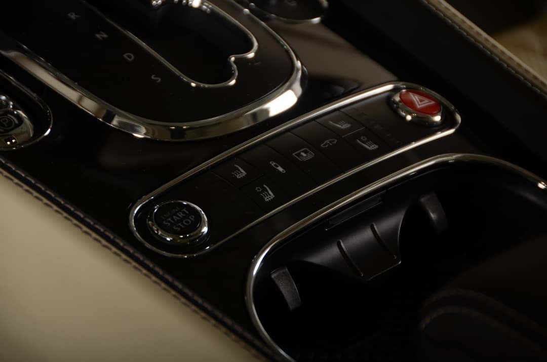 2018 Bentley Flying Spur V8 S — photo 23