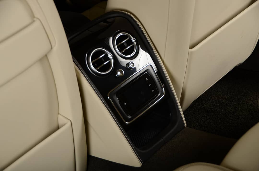 2018 Bentley Flying Spur V8 S — photo 25
