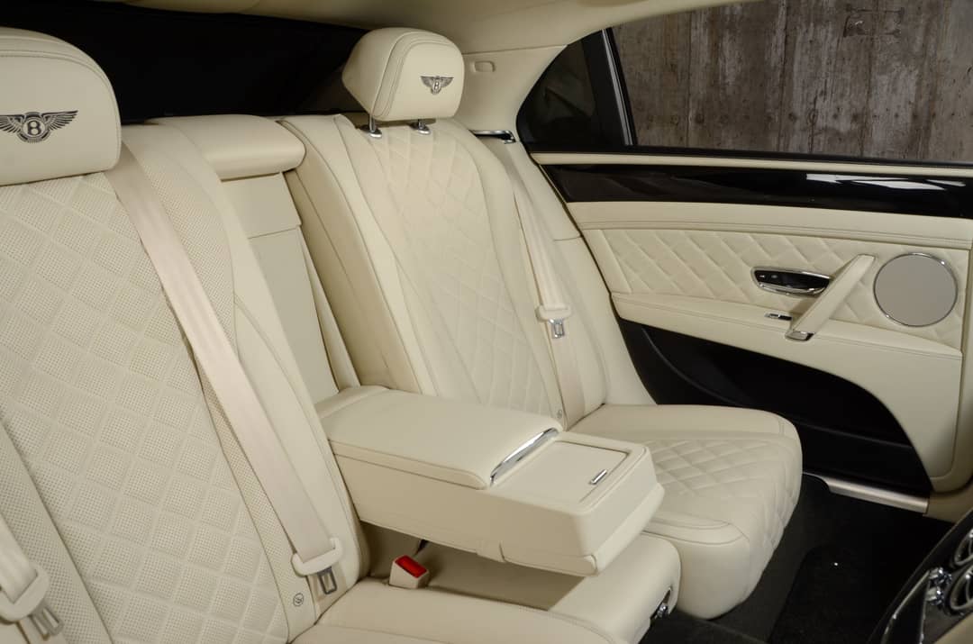 2018 Bentley Flying Spur V8 S — photo 30
