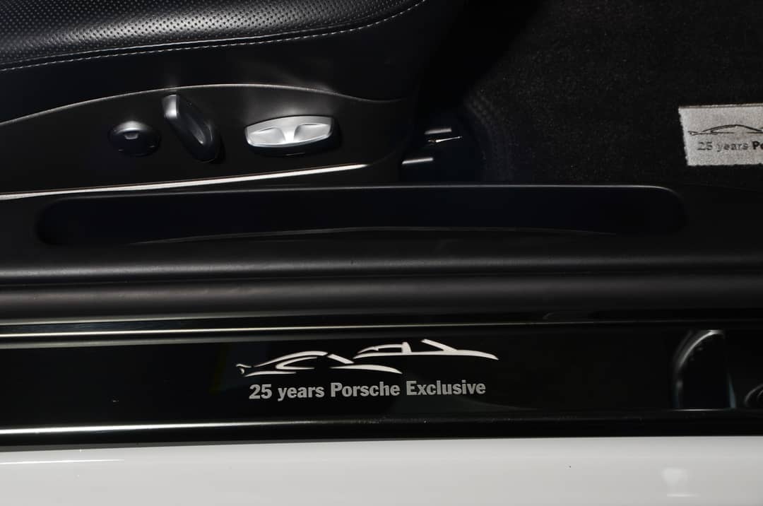 2012 Porsche 911 Turbo — photo 19