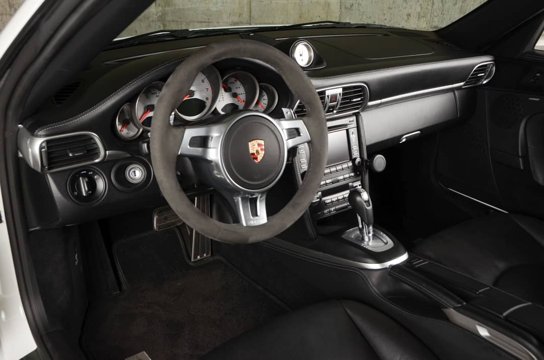 2012 Porsche 911 Turbo — photo 20