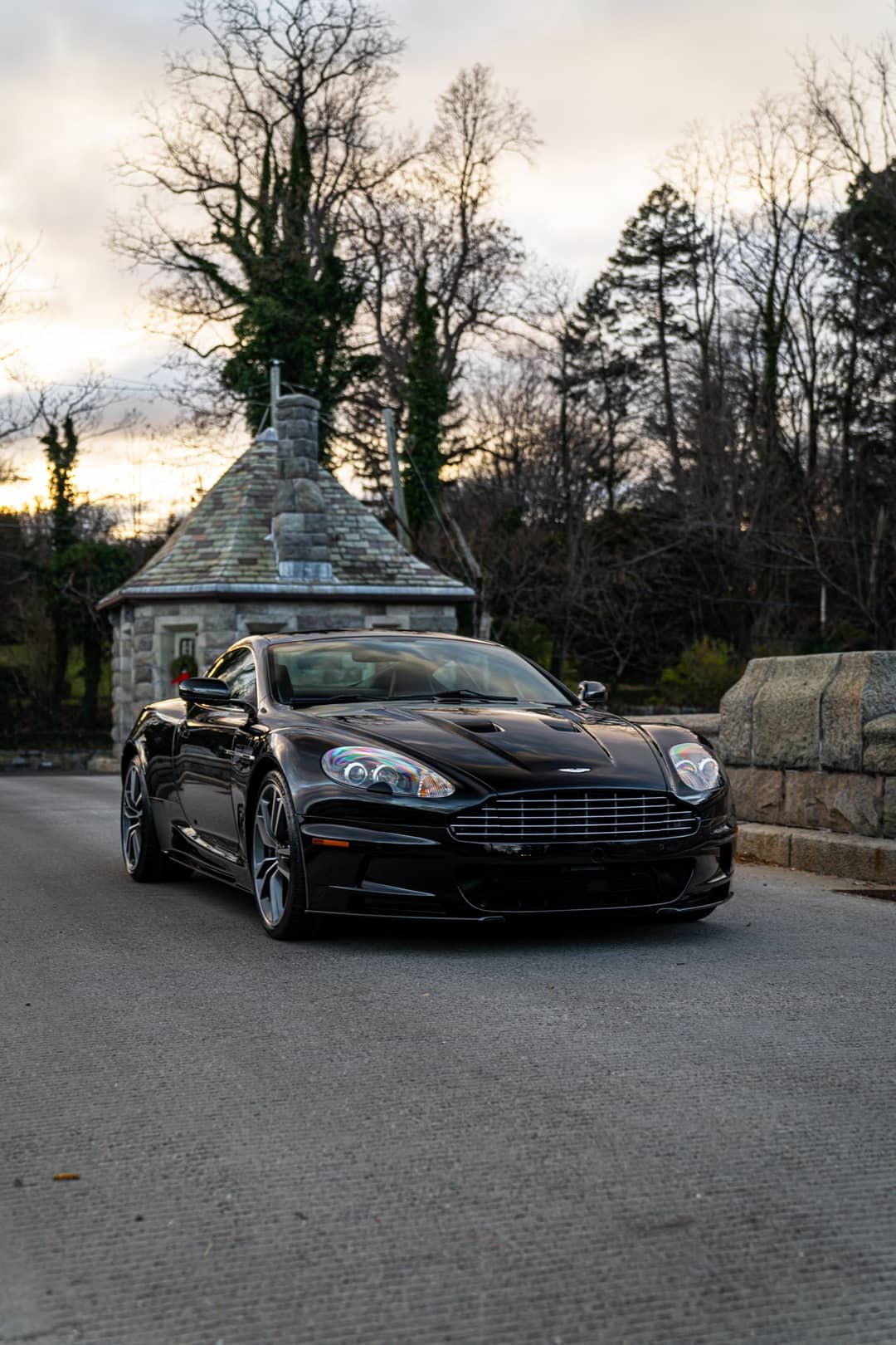 2009 Aston Martin DBS — photo 3