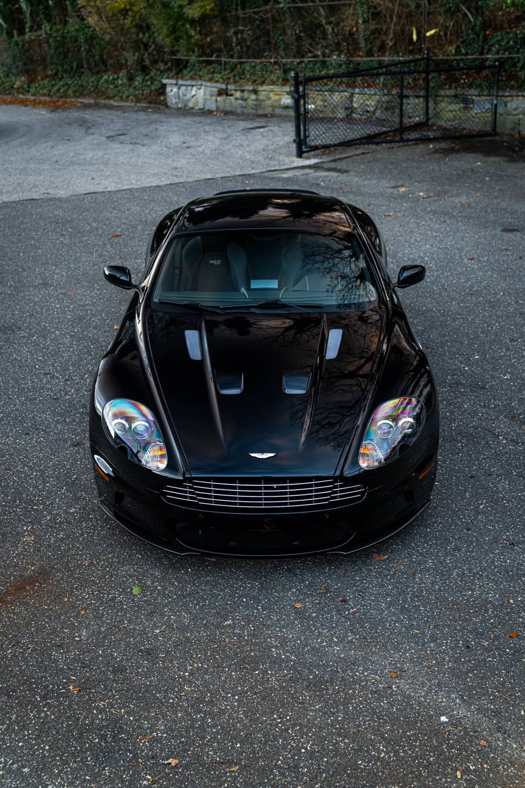2009 Aston Martin DBS — photo 4