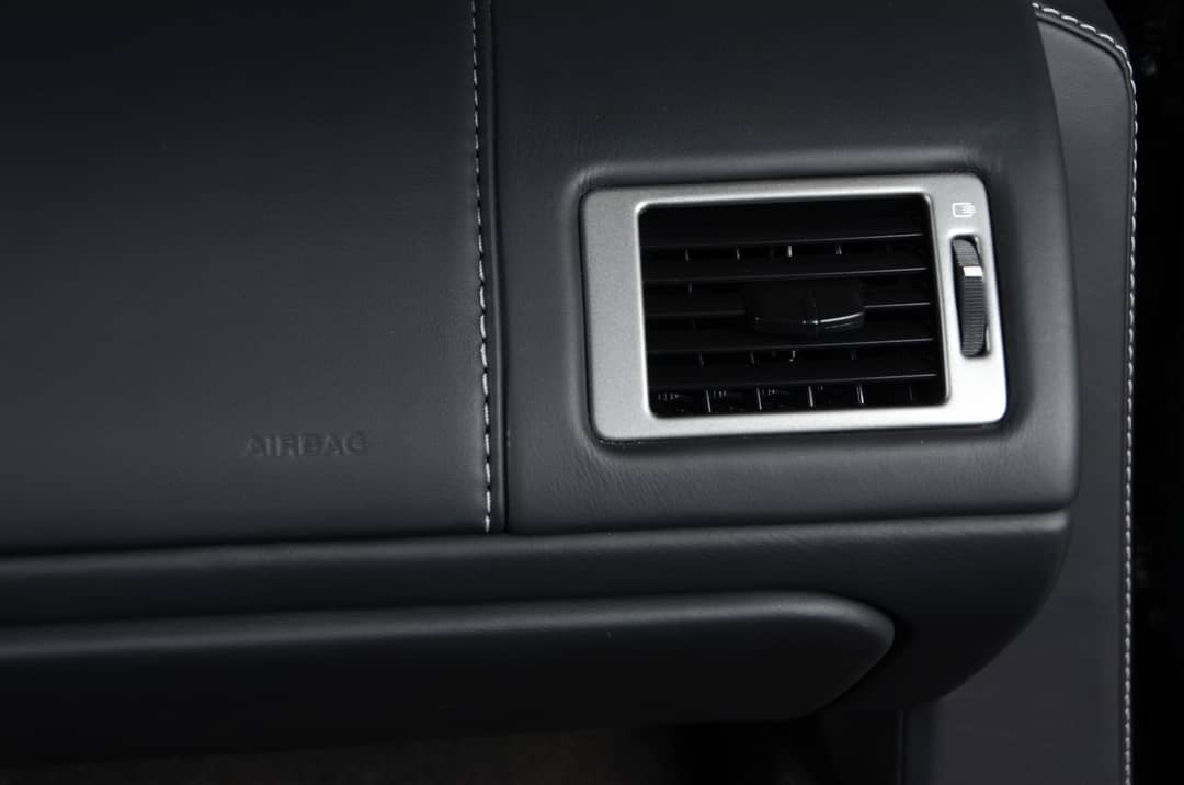 2009 Aston Martin DBS — photo 30