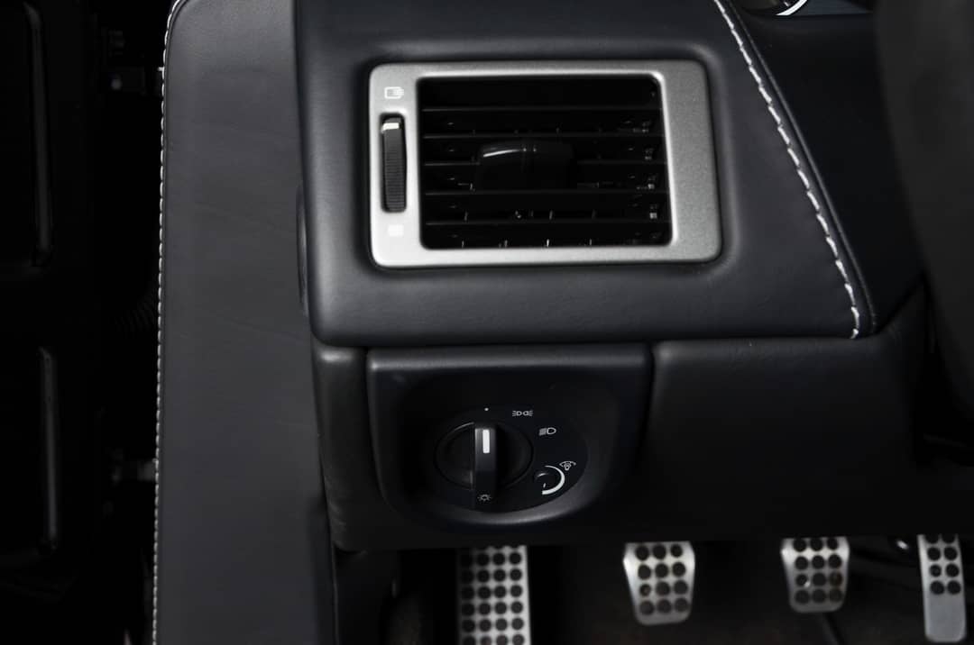2009 Aston Martin DBS — photo 37
