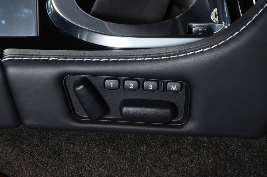 2009 Aston Martin DBS — photo 51