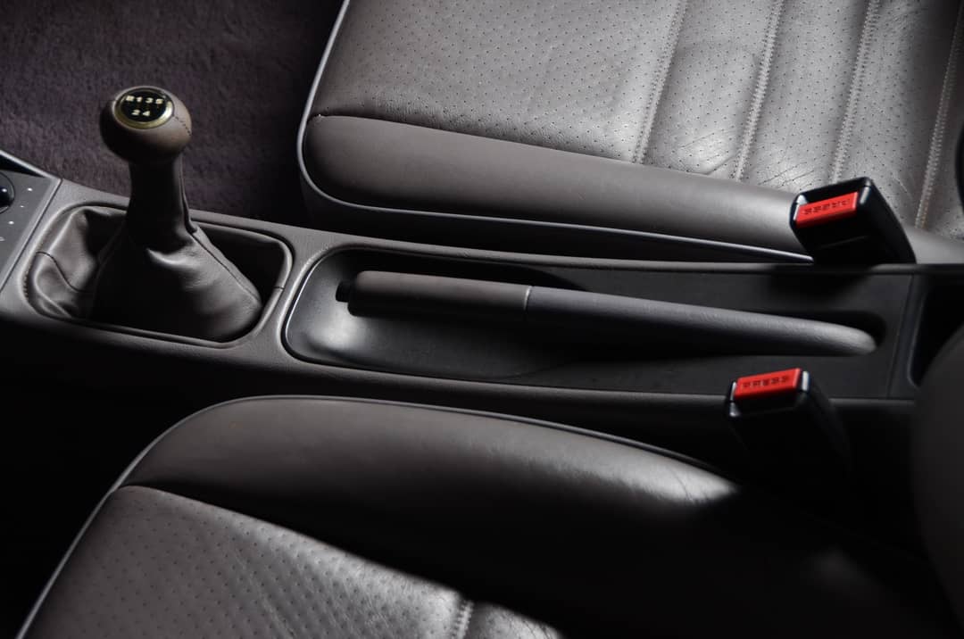 1993 Porsche 911 Carrera 4 — photo 25
