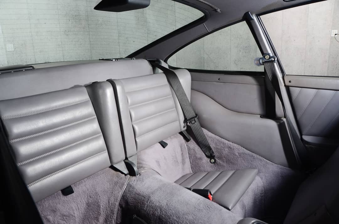 1993 Porsche 911 Carrera 4 — photo 27
