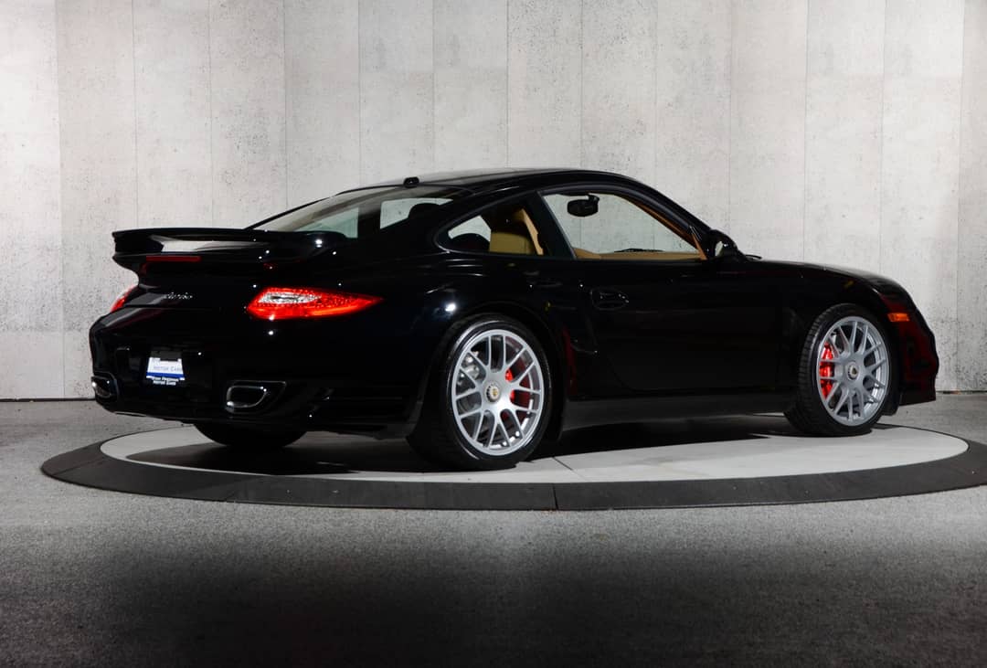 2010 Porsche 911 Turbo — photo 18