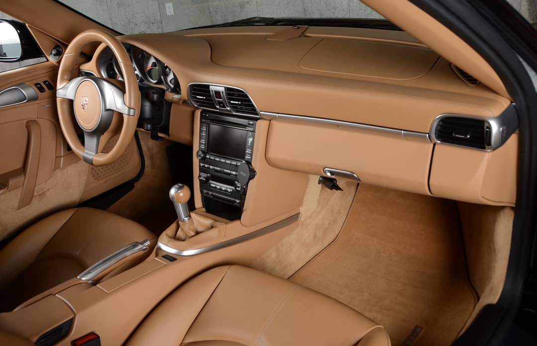 2010 Porsche 911 Turbo — photo 19