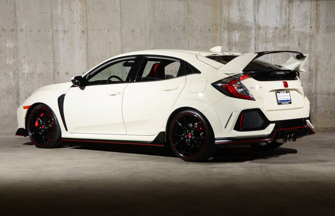 2017 Honda Civic Type R Touring — photo 15