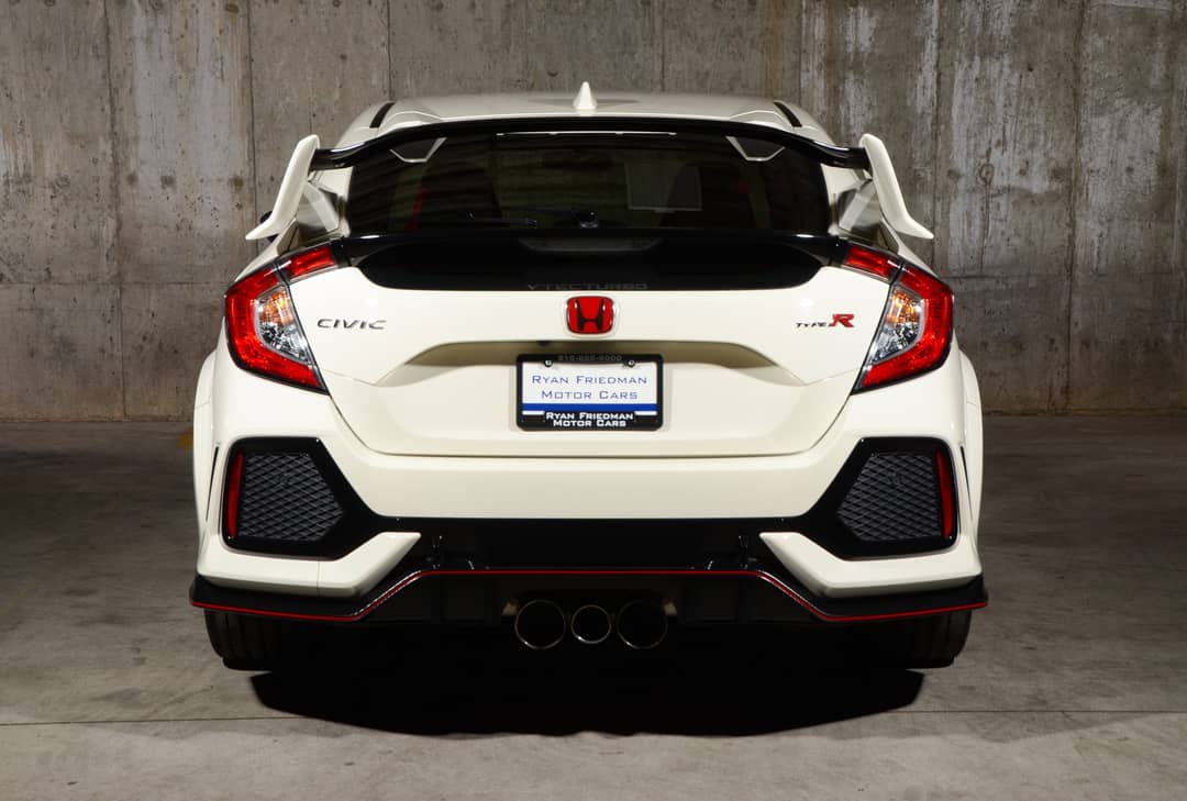 2017 Honda Civic Type R Touring — photo 19