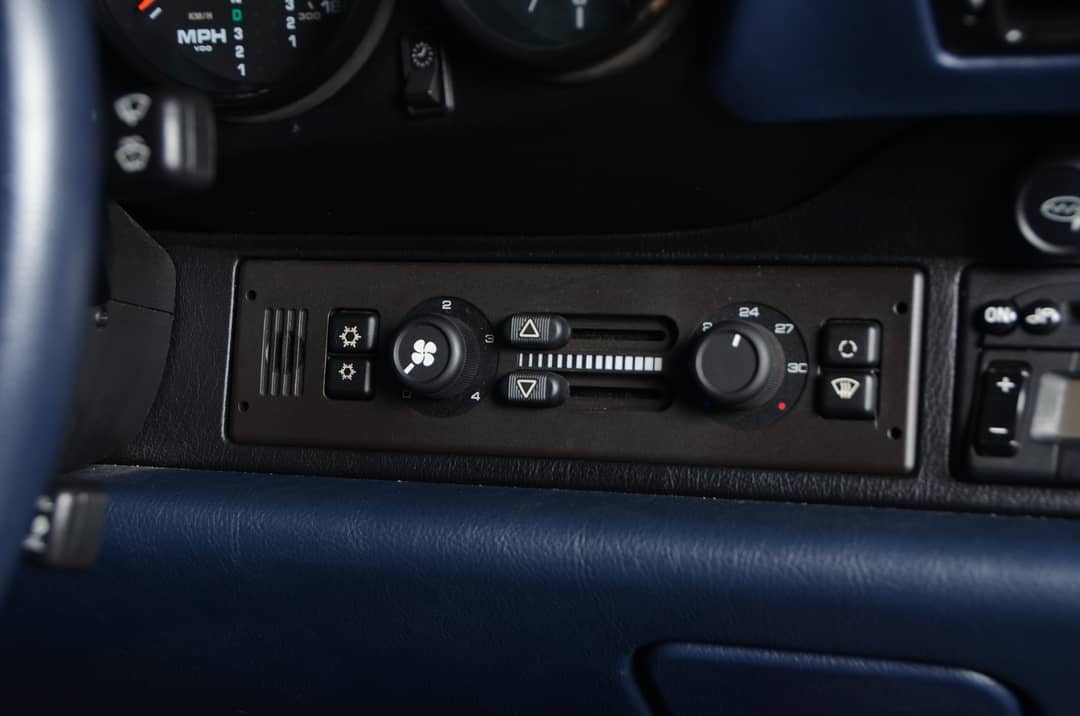 1996 Porsche 911 Carrera — photo 30