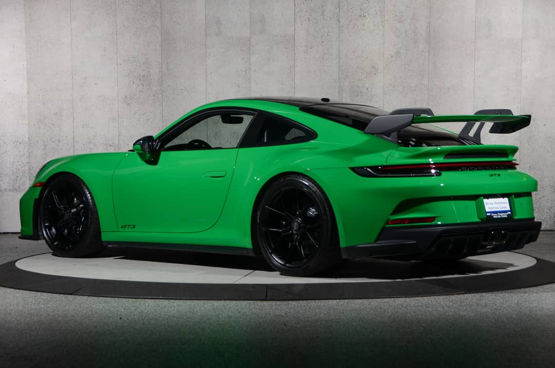 2022 Porsche 911 GT3 — photo 9