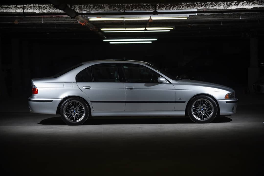 2003 BMW M5 — photo 2