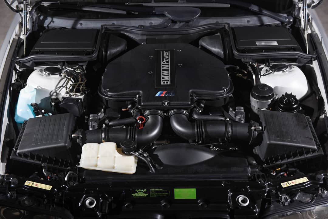 2003 BMW M5 — photo 25