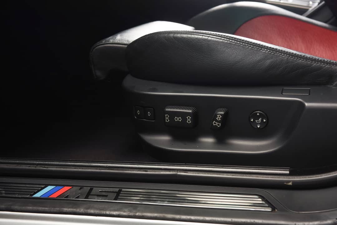 2003 BMW M5 — photo 28