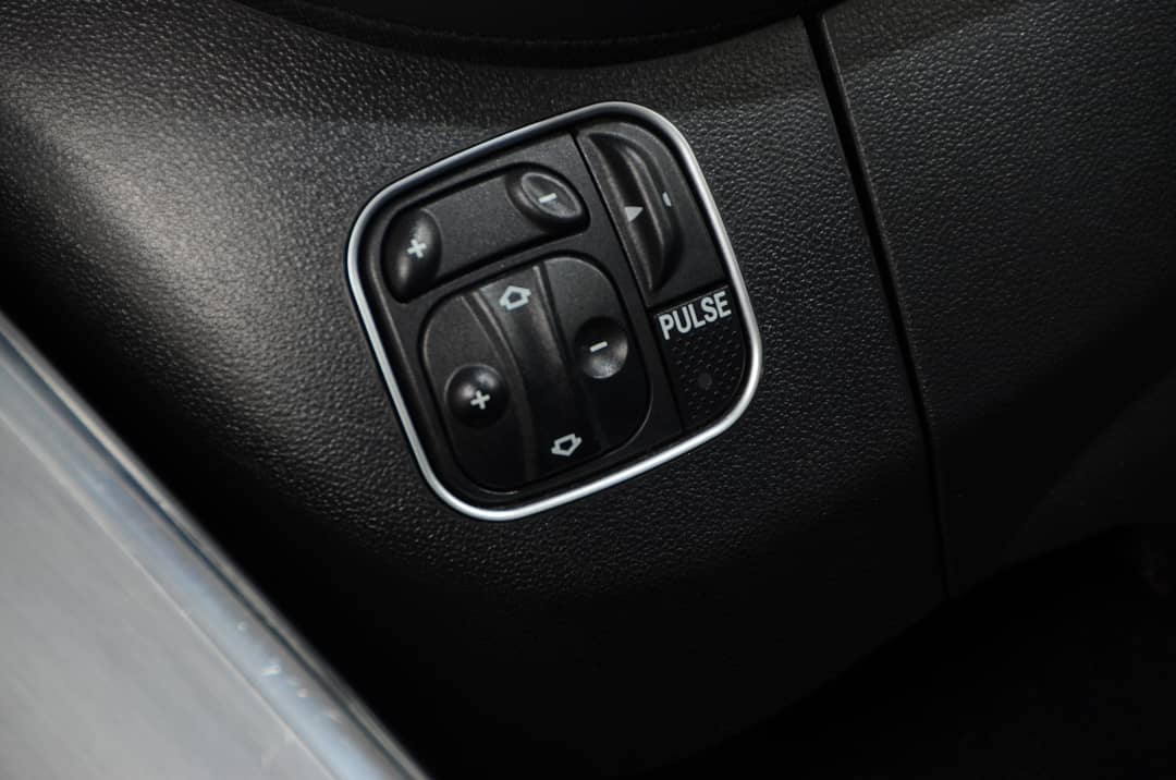 2009 Mercedes-Benz SL-Class SL 63 AMG — photo 24