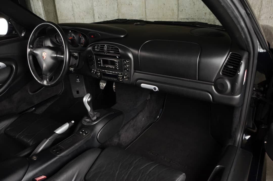 2004 Porsche 911 GT3 — photo 19