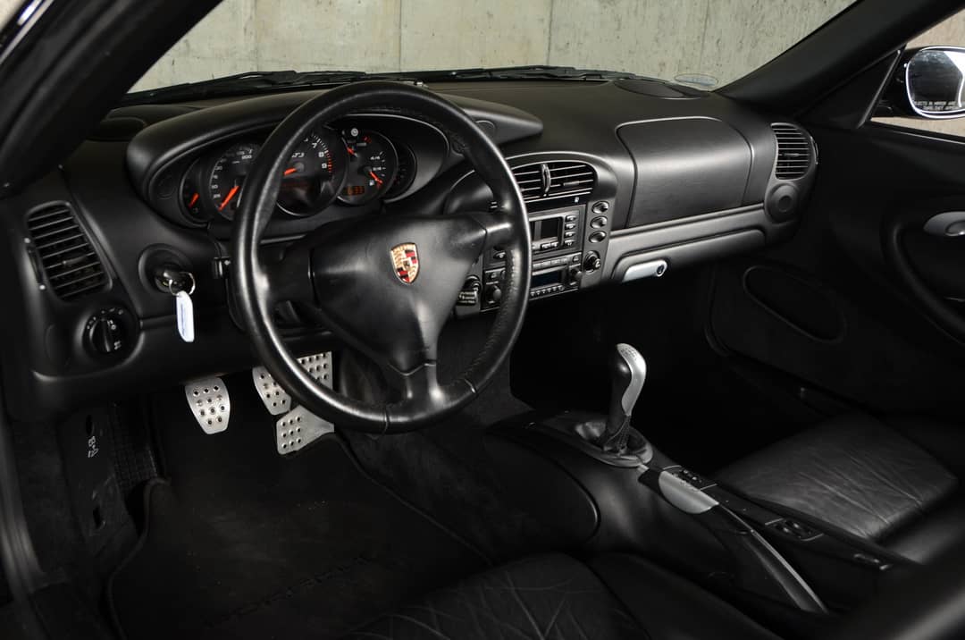 2004 Porsche 911 GT3 — photo 24