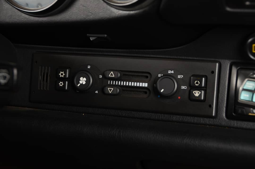 1992 Porsche 911 America Roadster — photo 25