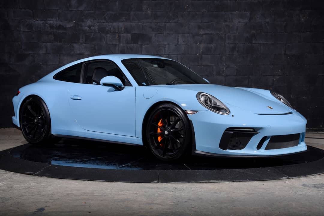 2018 Porsche 911 GT3 Touring — photo 2