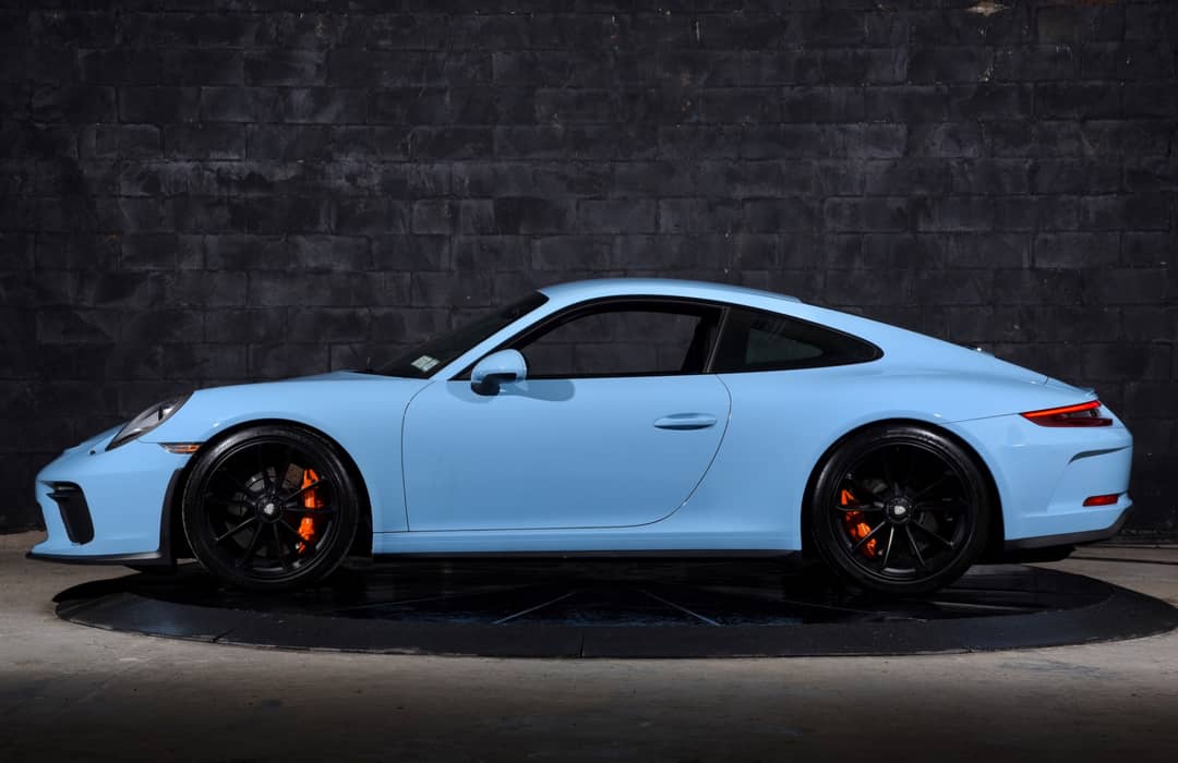 2018 Porsche 911 GT3 Touring — photo 18