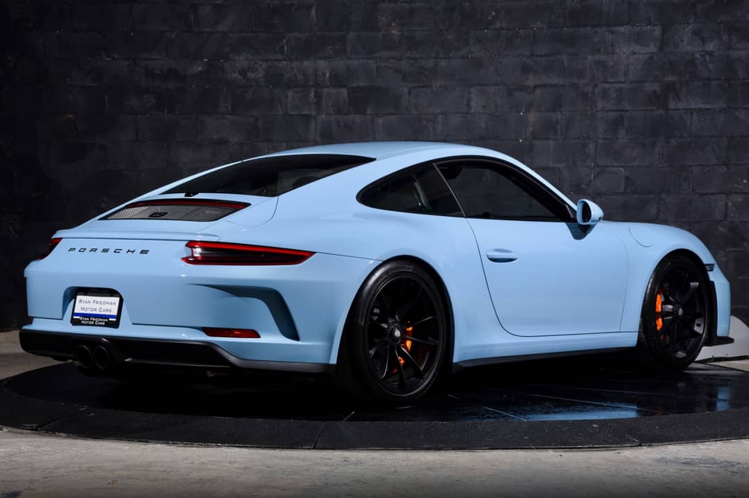 2018 Porsche 911 GT3 Touring — photo 3