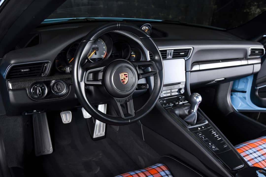 2018 Porsche 911 GT3 Touring — photo 4