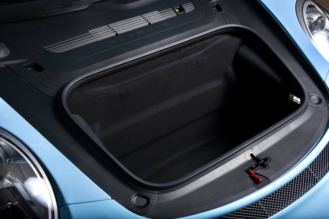 2018 Porsche 911 GT3 Touring — photo 36