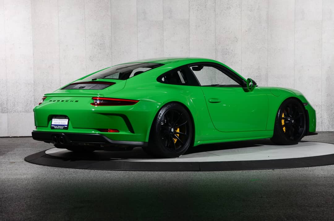 2018 Porsche 911 GT3 Touring — photo 3