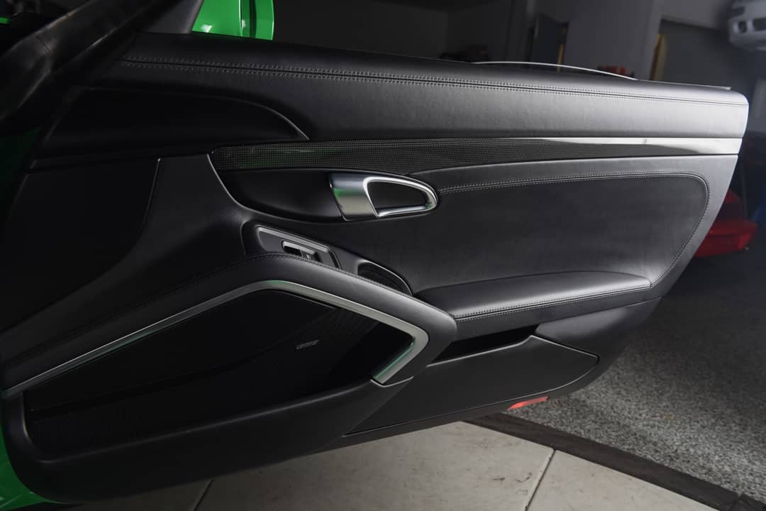 2018 Porsche 911 GT3 Touring — photo 34