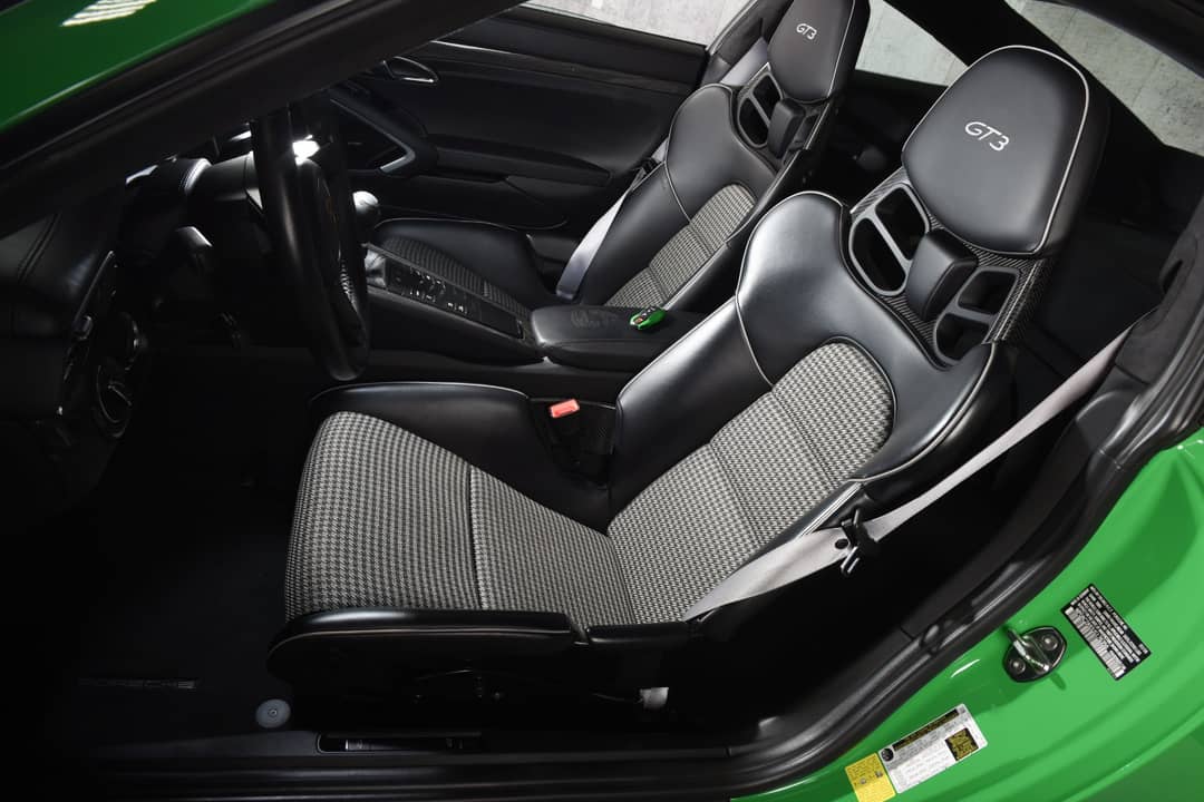 2018 Porsche 911 GT3 Touring — photo 5