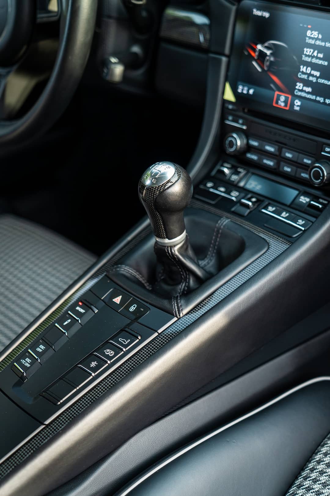 2018 Porsche 911 GT3 Touring — photo 53