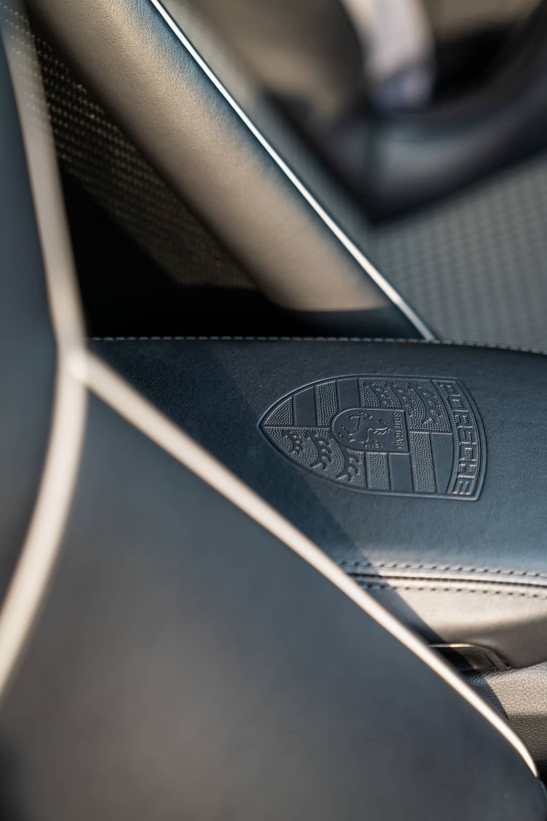 2018 Porsche 911 GT3 Touring — photo 60
