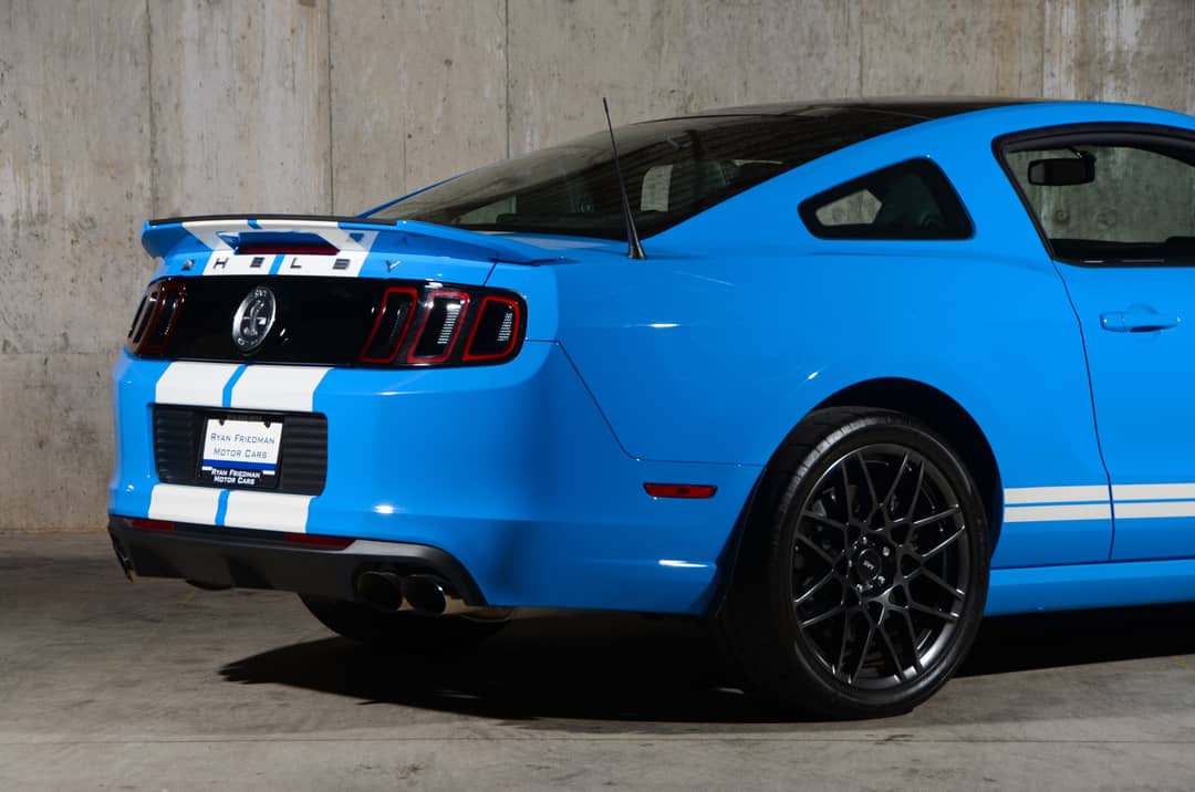 2013 Ford Shelby GT500 — photo 16