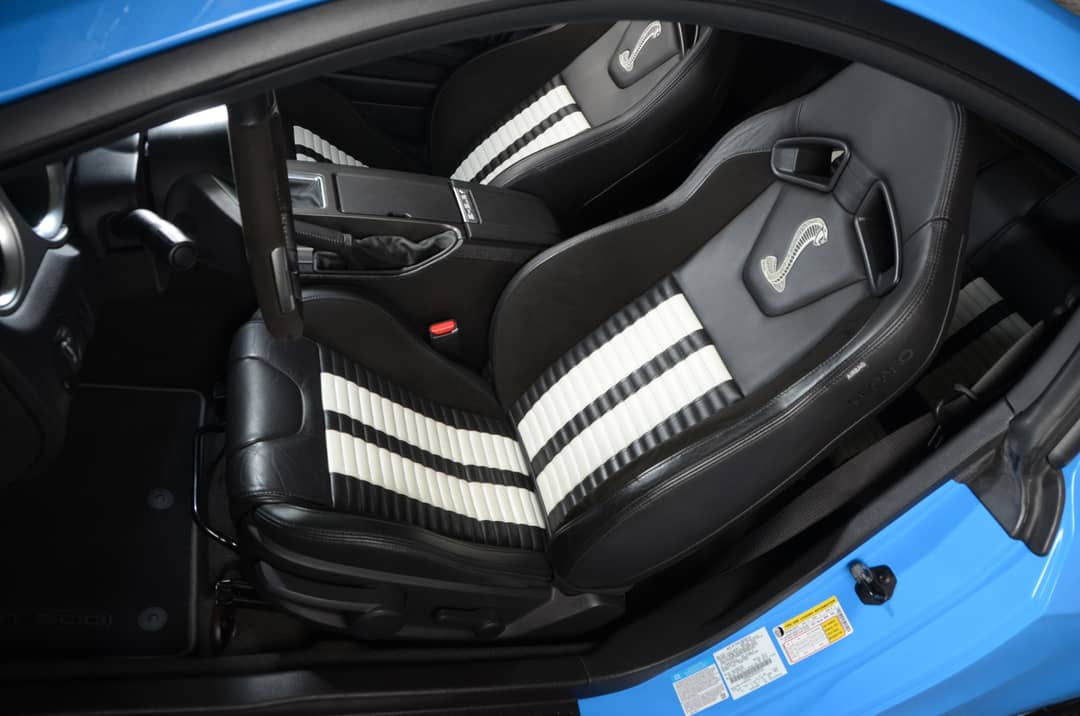 2013 Ford Shelby GT500 — photo 24