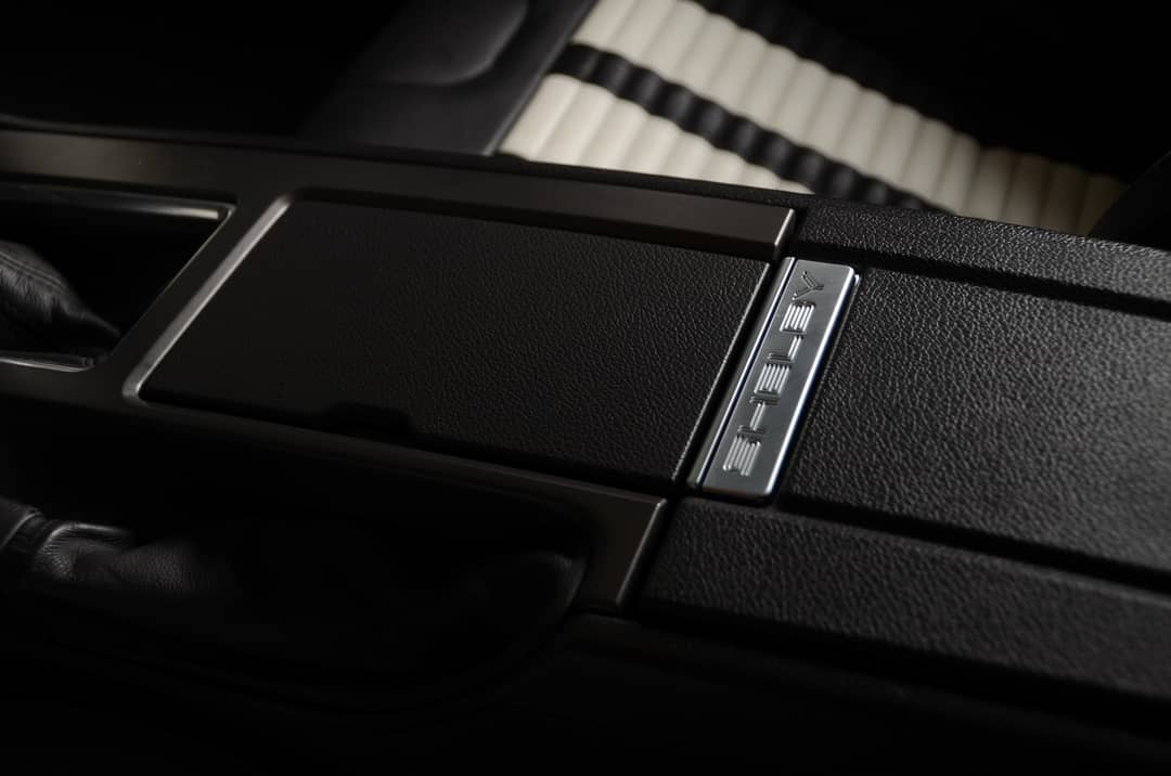 2013 Ford Shelby GT500 — photo 32