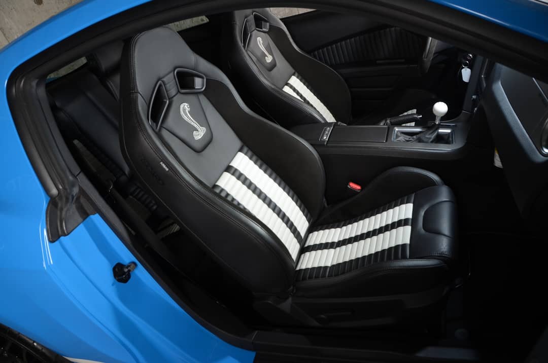 2013 Ford Shelby GT500 — photo 37