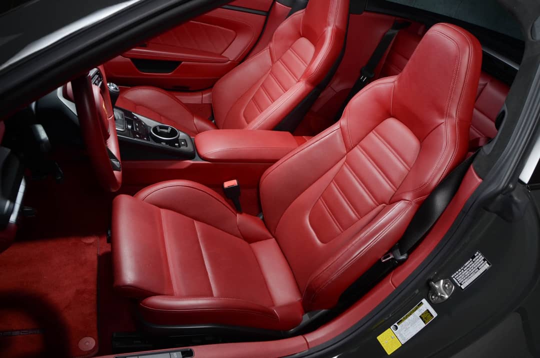 2022 Porsche 911 Targa 4 GTS — photo 17
