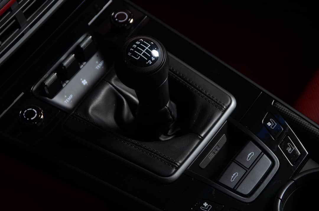 2022 Porsche 911 Targa 4 GTS — photo 28
