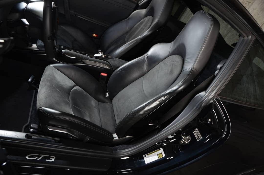 2010 Porsche 911 GT3 — photo 16