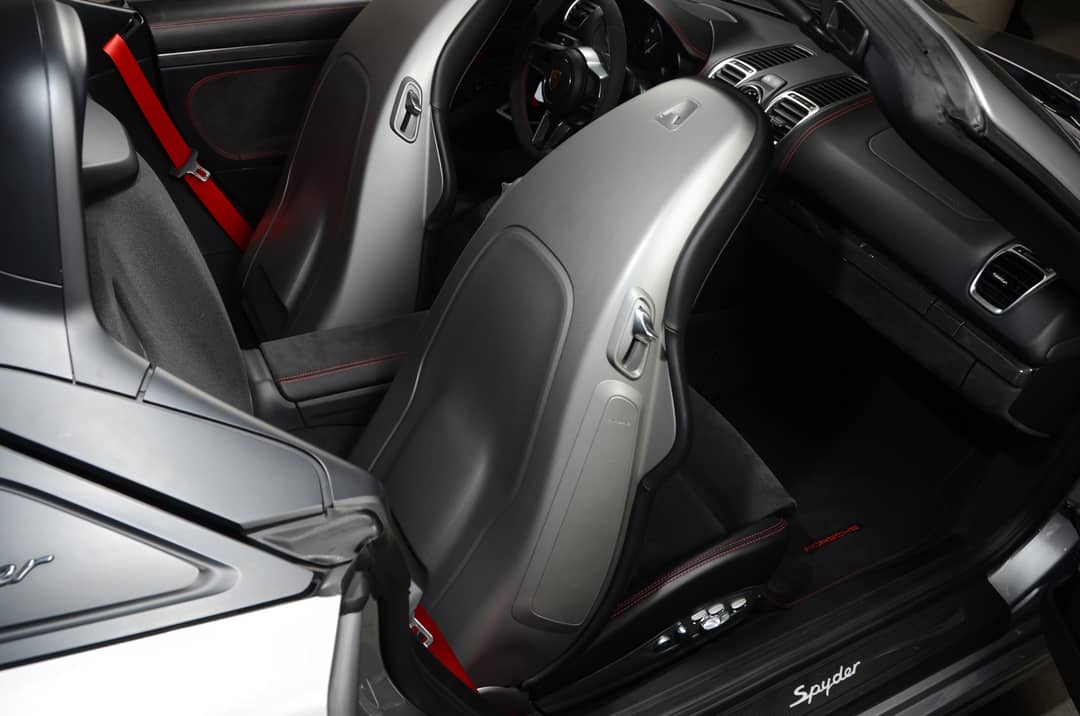 2016 Porsche Boxster Spyder — photo 43
