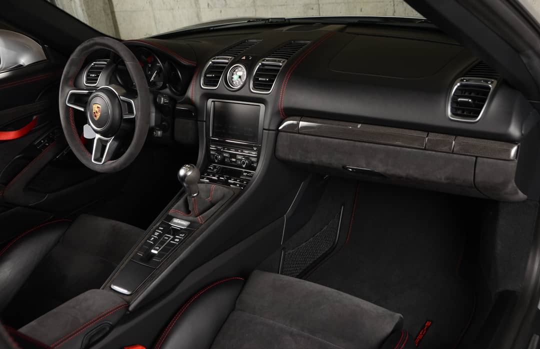2016 Porsche Boxster Spyder — photo 47