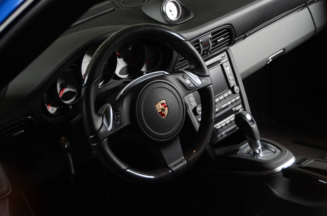 2011 Porsche 911 Turbo S — photo 18