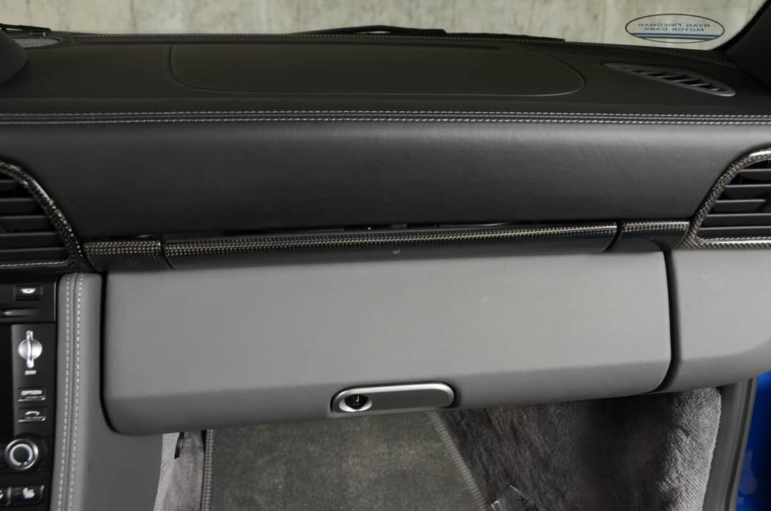 2011 Porsche 911 Turbo S — photo 25