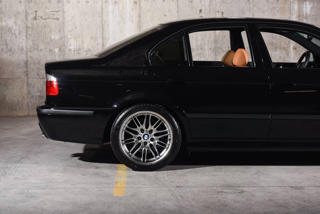 2003 BMW M5 — photo 3