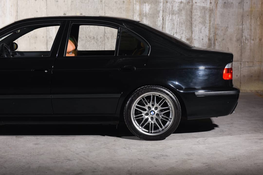 2003 BMW M5 — photo 9
